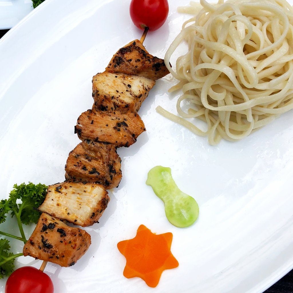 Шашличок курячий з гарніром