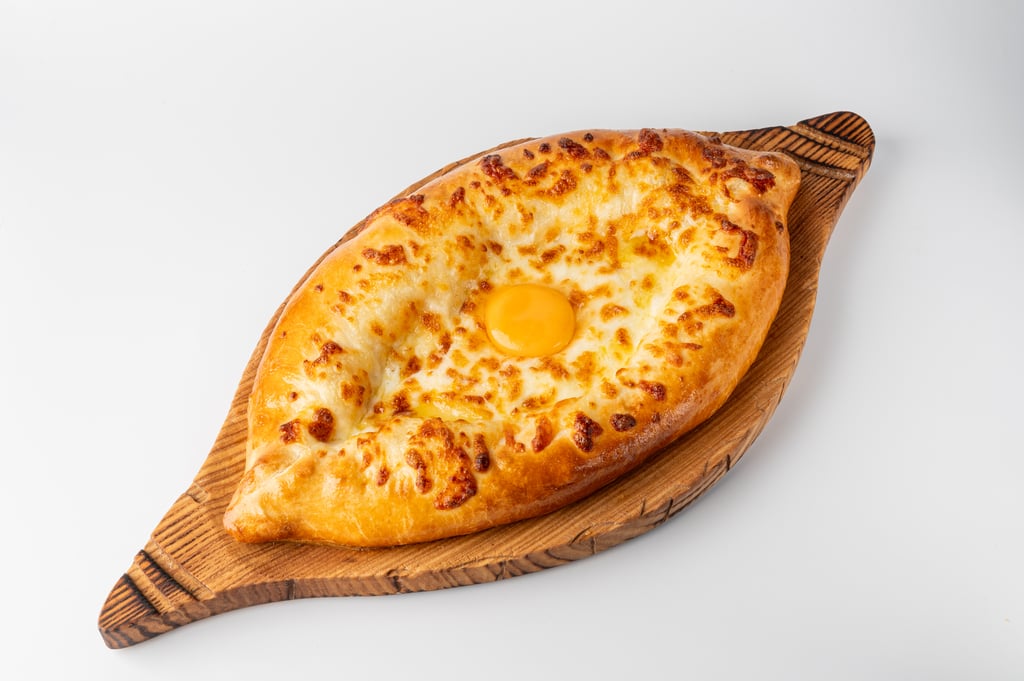 Хачапурі по-аджарськи