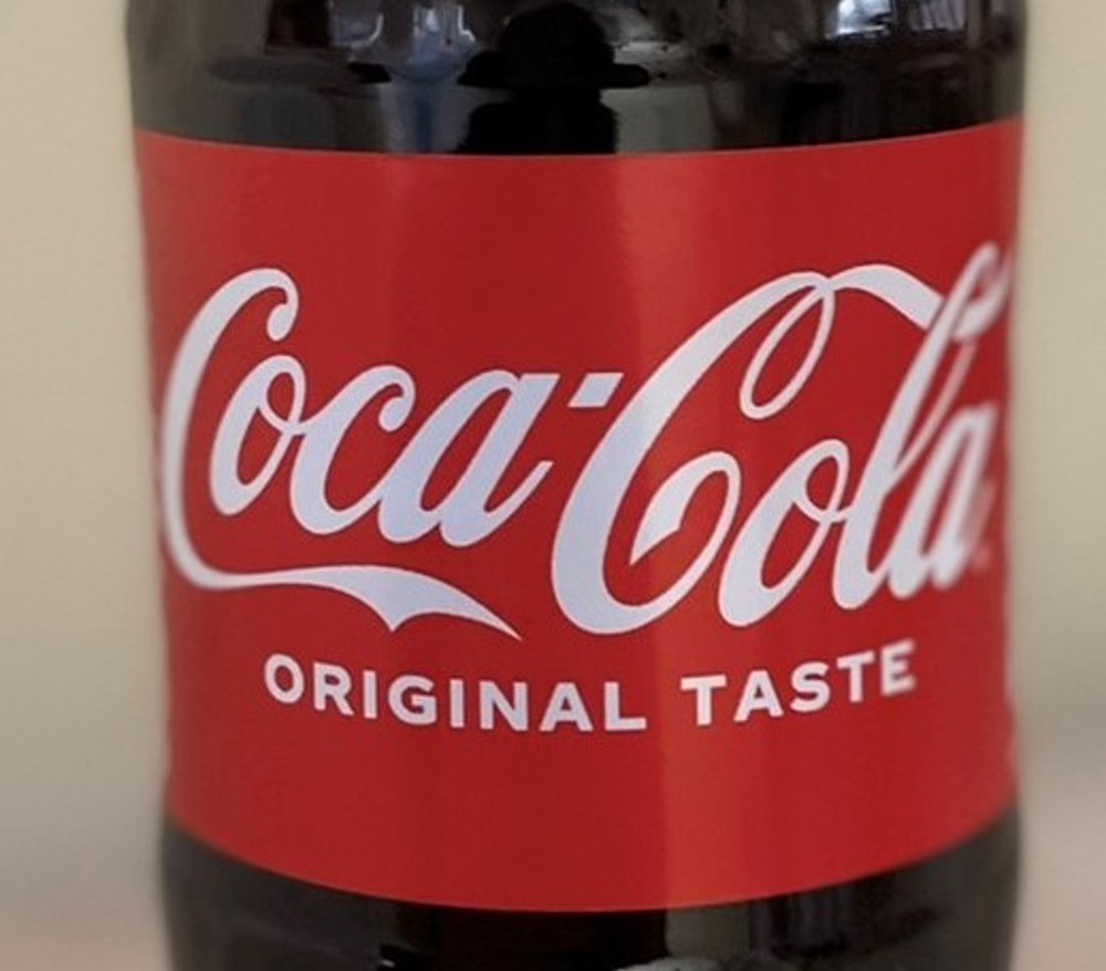 Напій  безалкогольний Coca-cola 0,5л