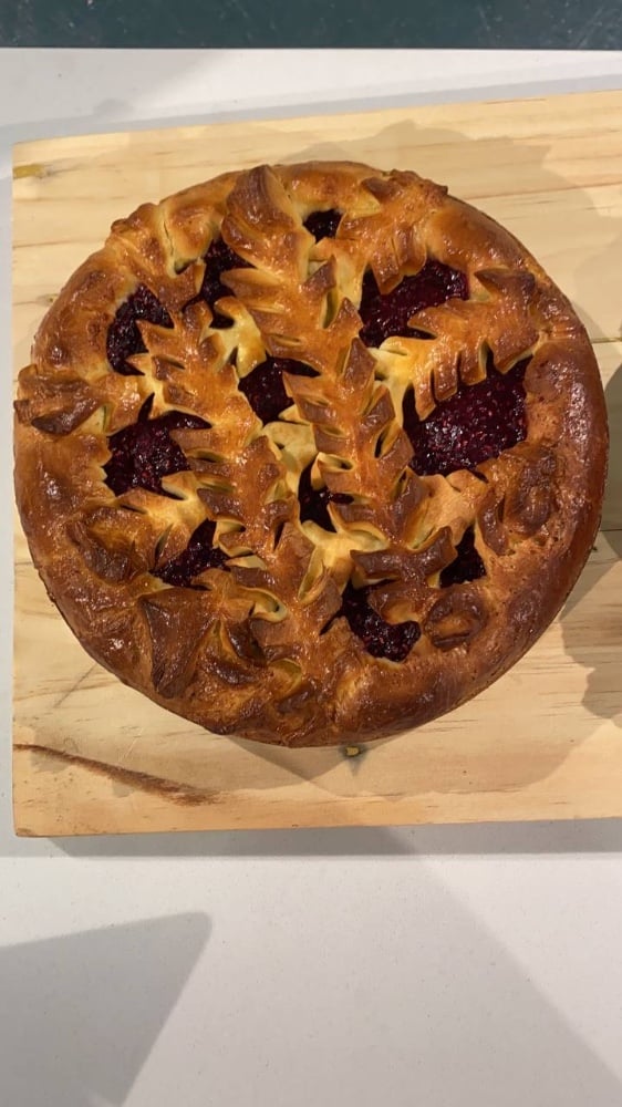 RASPBERRY COTTAGE CHEESE PIE WHOLE