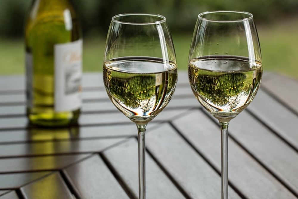 WHITE WINE INDONESIA 750ml