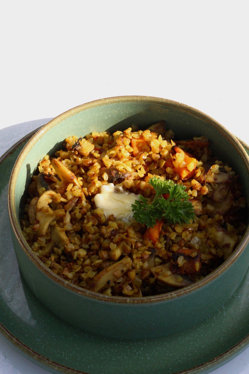 BUCKWHEAT SPICY WITH MUSHROOMS AND PUMPKIN