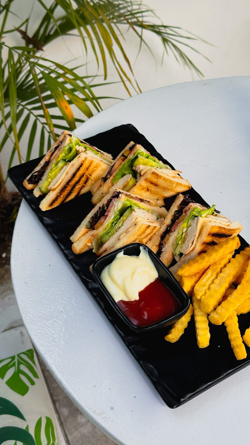 CLUB SANDWICH