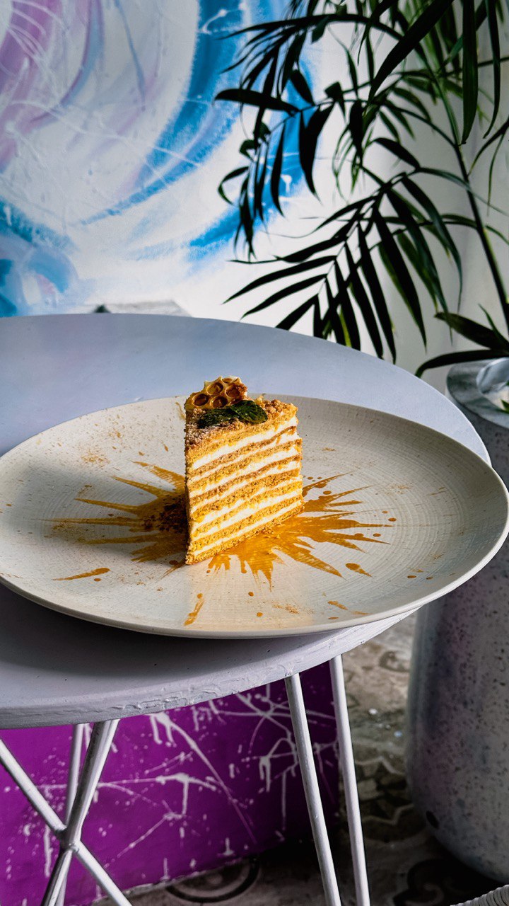 HONEY CAKE