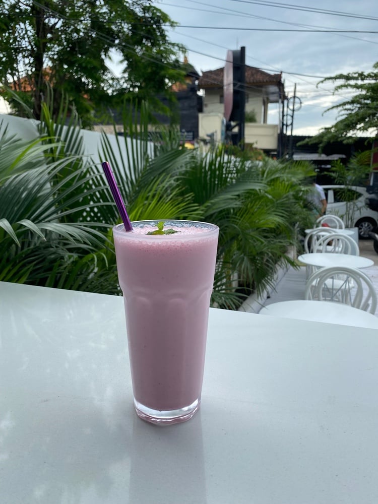MILKSHAKE STRAWERRYY