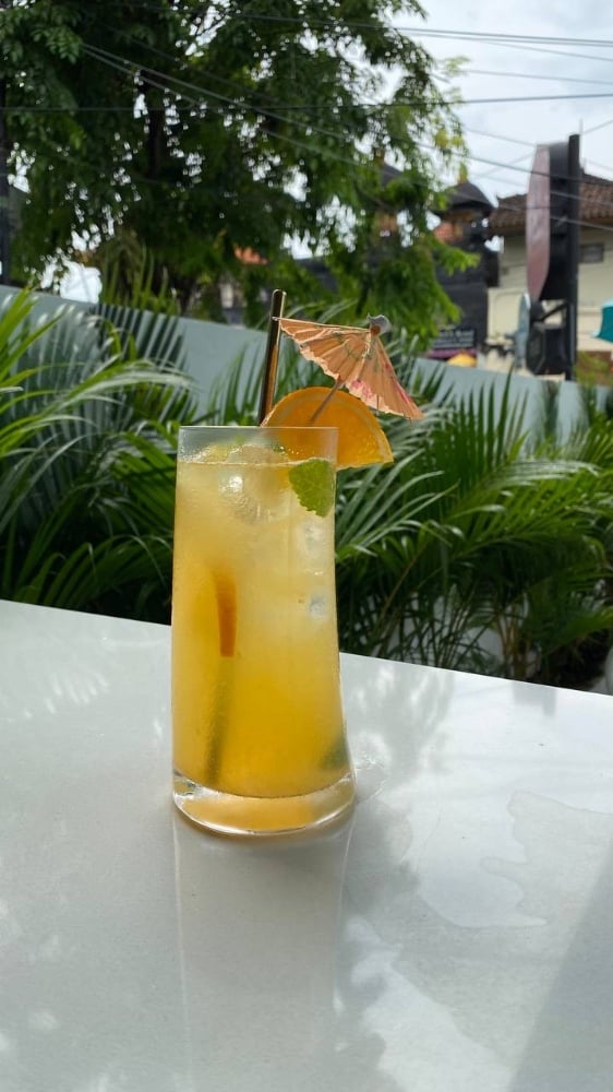 CLASSIC LEMONADE