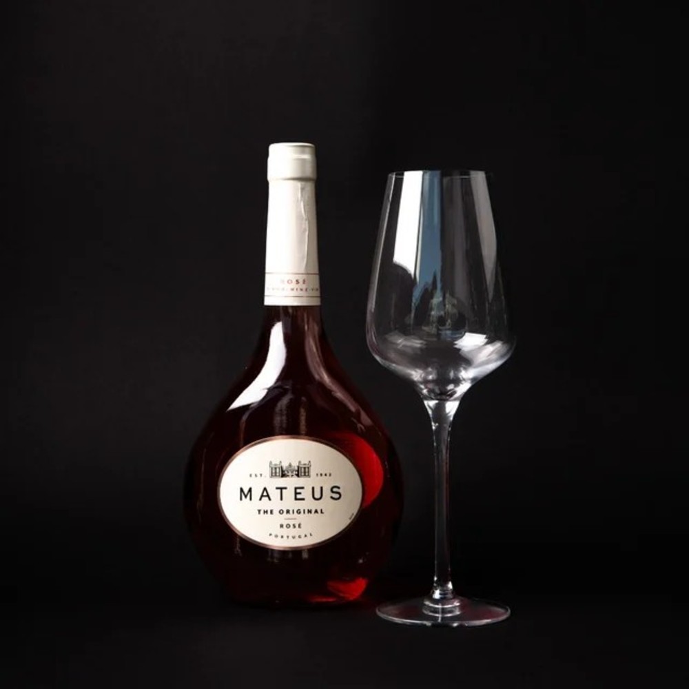 Mateus Rose, Sogrape Vinhos, Рожеве Напівсухе