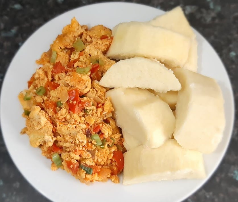 Boiled yam & egg sauce