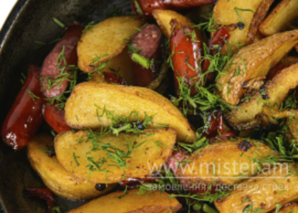Пательня з мисливськими ковбасками 