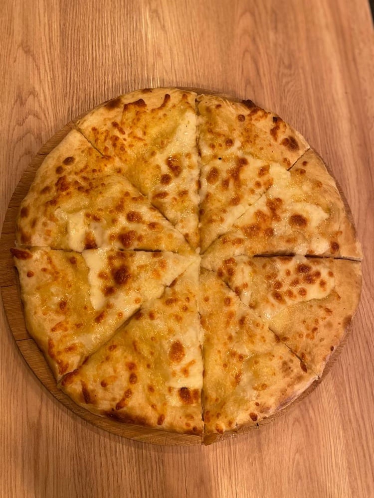 Khachapuri Megruli - ხაჭაპური მეგრული