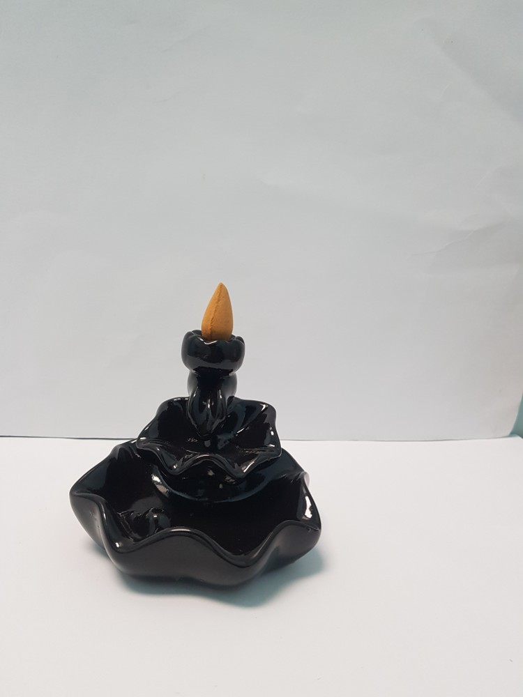 Flower base backflow