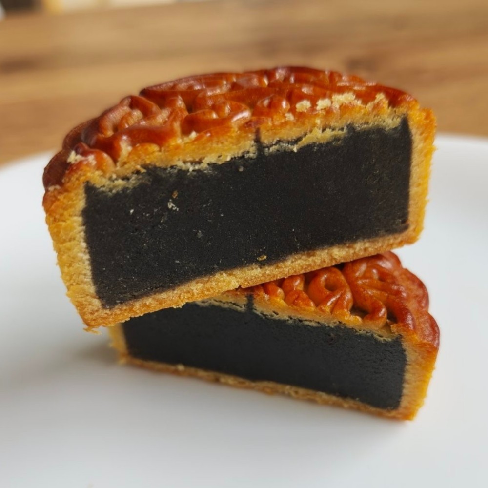 Мункейк з чорним кунжутом 100г