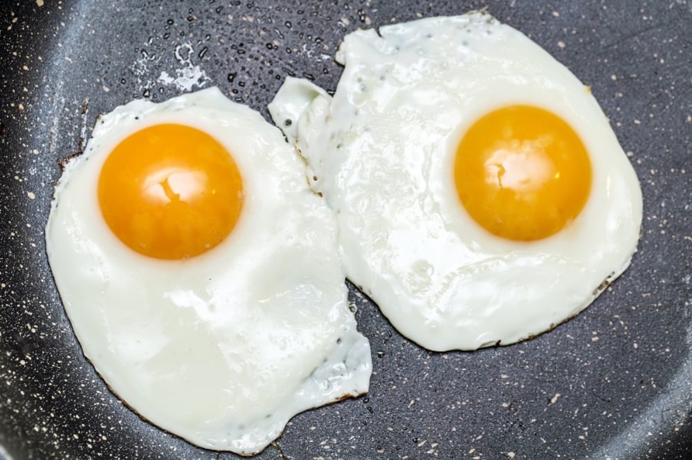შემწვარი კვერცხი • Fried eggs