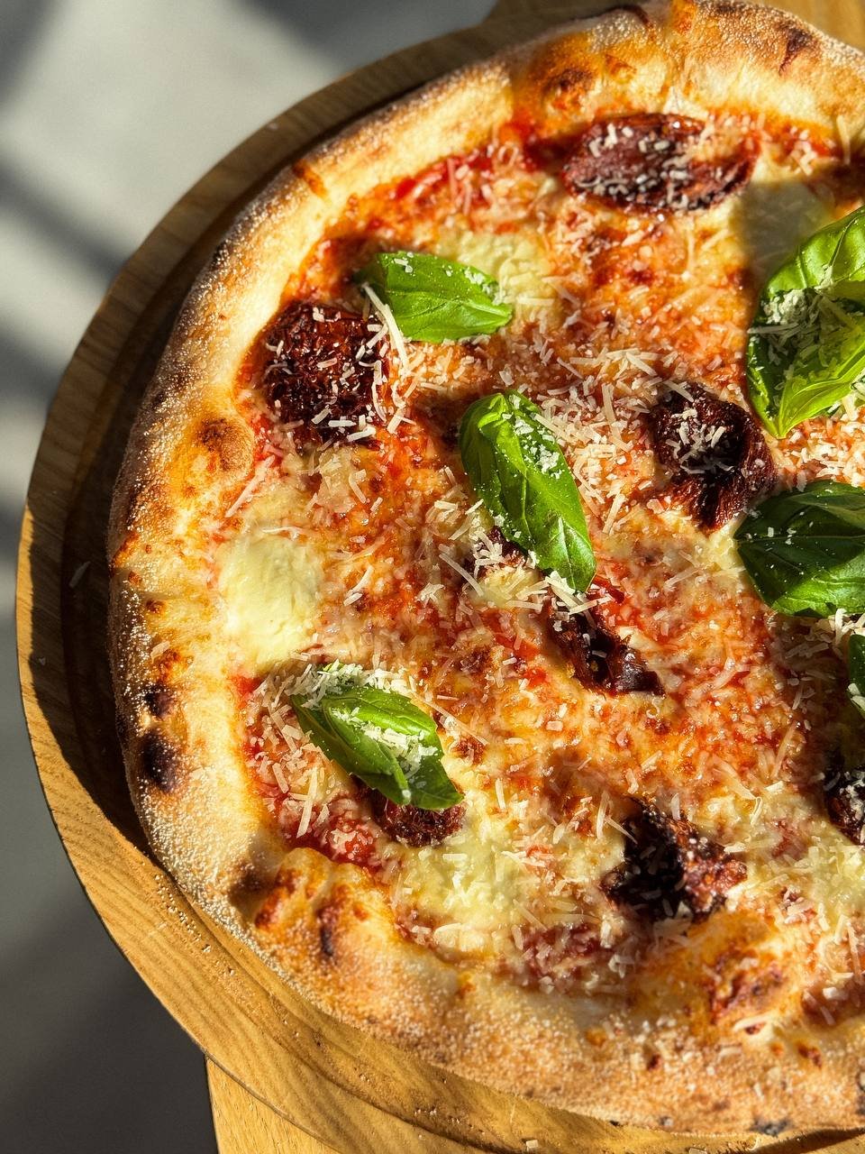 Pizza "Dear Margarita" з в’яленими томатами