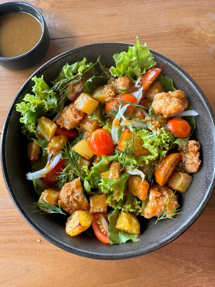 Warm shrimp salad