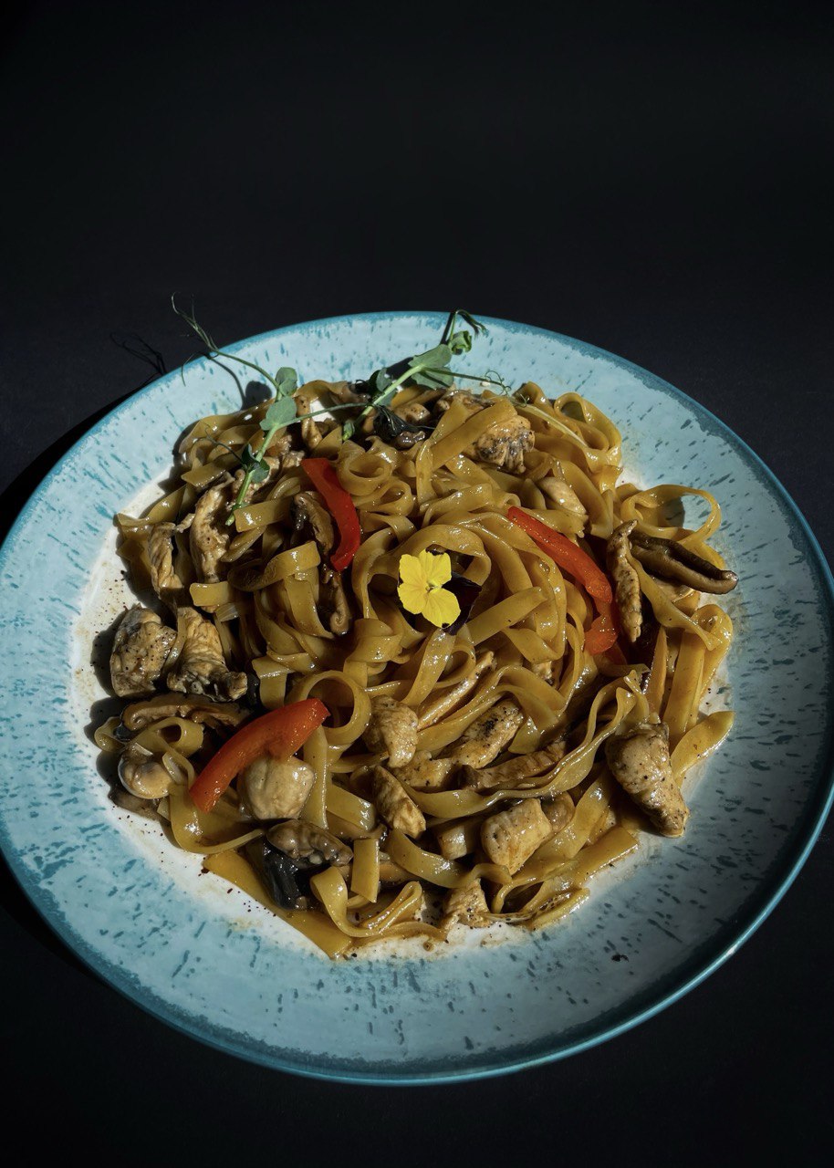 Яєчна локшина з куркою ( 350 г)