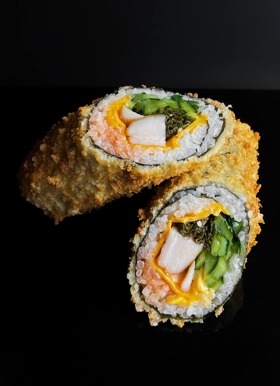 Hand roll темпура з копченою куркою (290 г)
