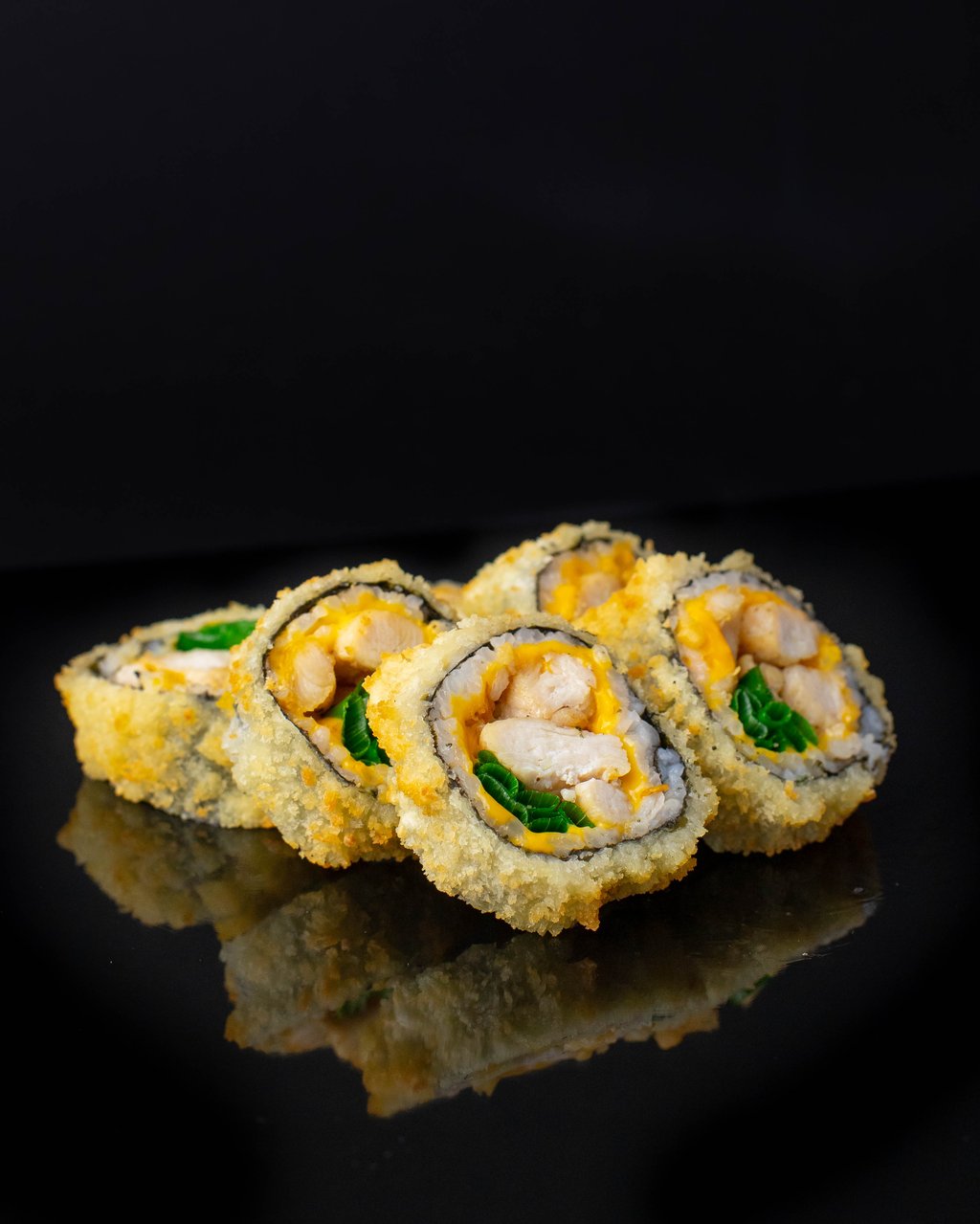 Теплий рол з куркою (150 г / 6 шматочків)