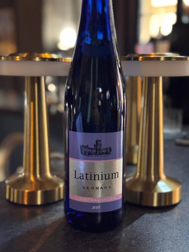 Вино Latinium Liebfraumilch, біле, напівсолодке, 9,5%, 0.75 л.