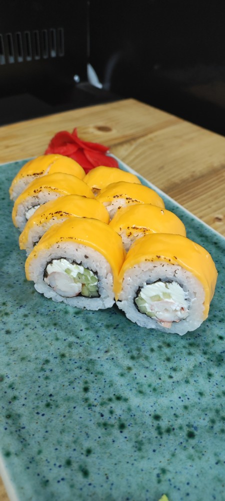 Cheese roll з креветками