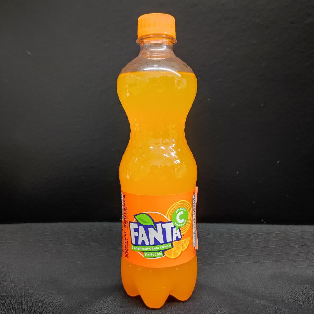 Fanta пляшка 0,5л.