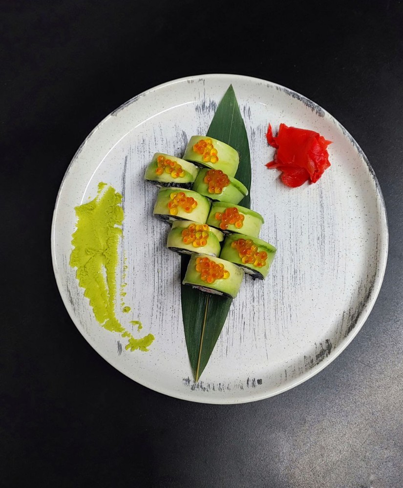 Рол "Avokado Nero"