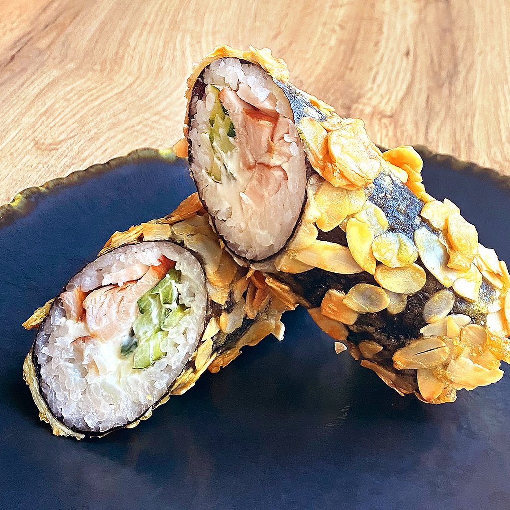 Hand roll мигдалевий  з куркою 350 г.