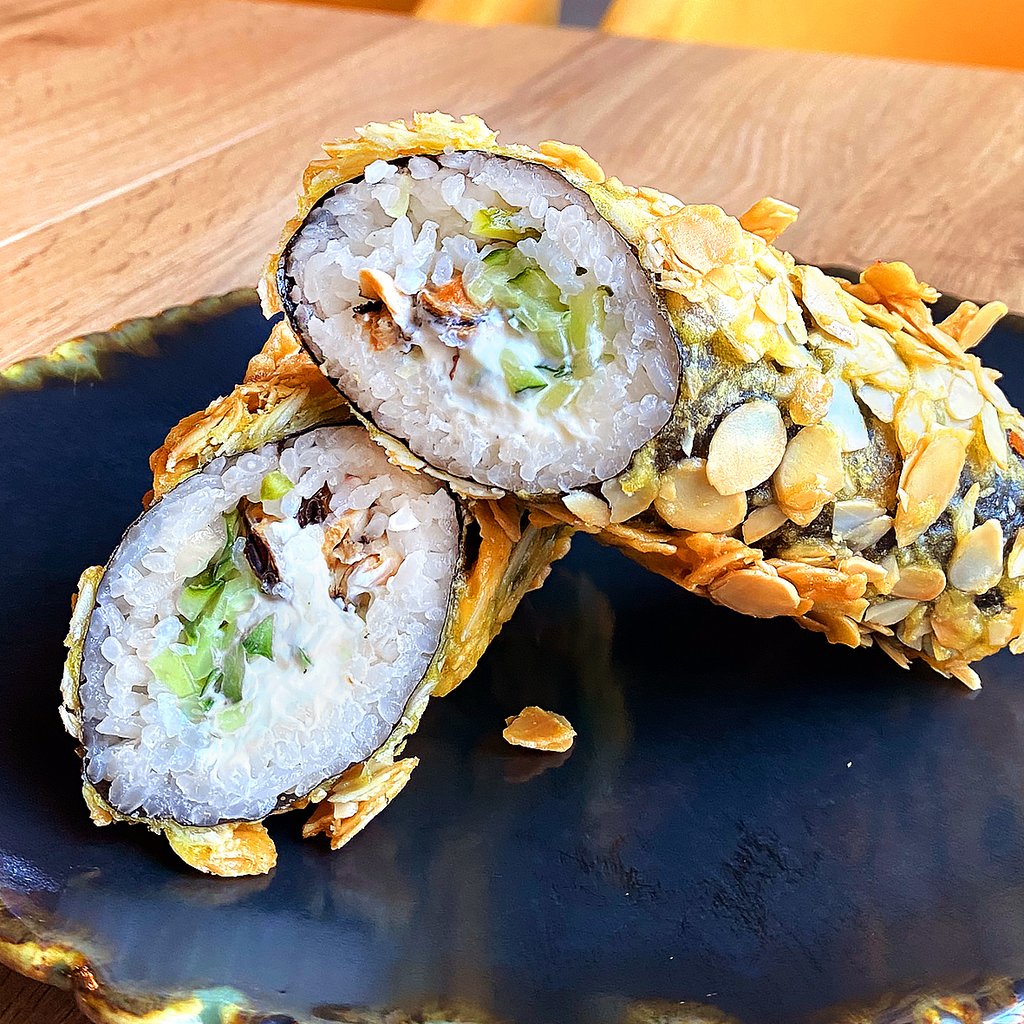 Hand roll мигдалевий з мідією 350 г.