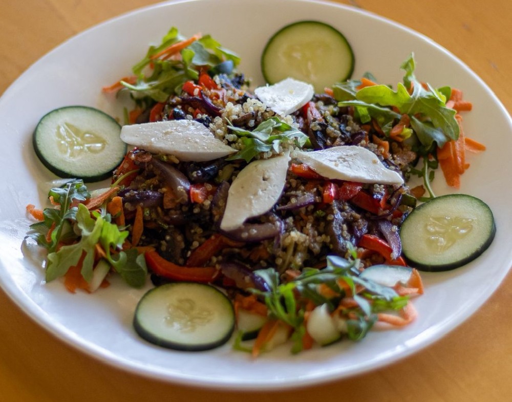 Quinoa con verdura saltedo