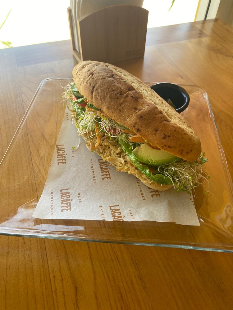Pan al ajo, de pollo