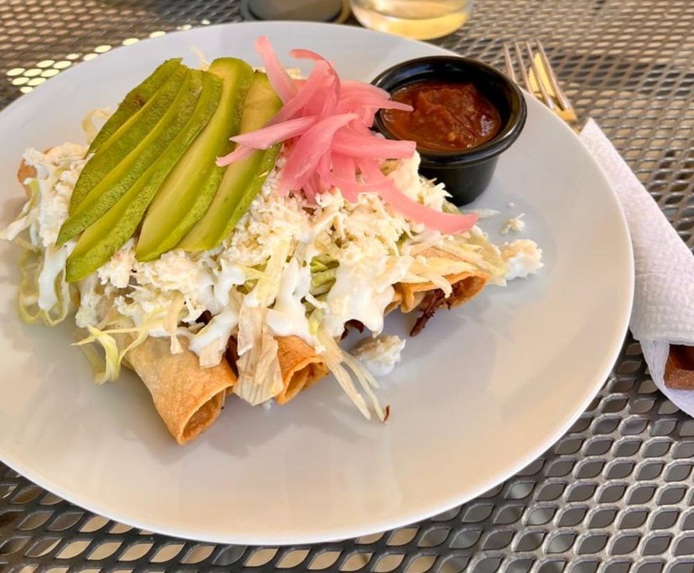 Tacos dorados 