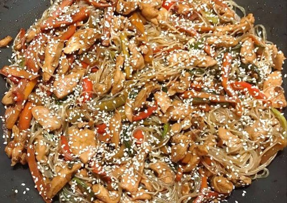 Фунчоза з куркою