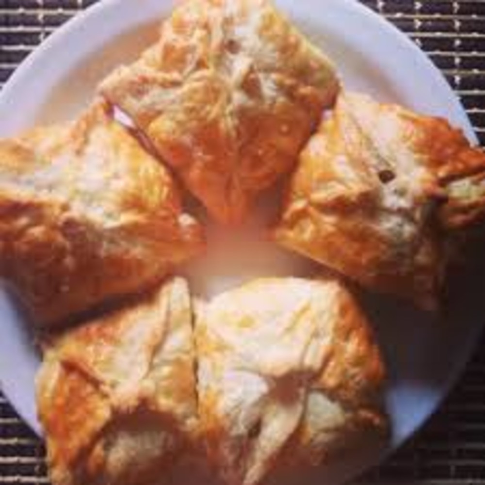 Конверти з куркою та грибами 