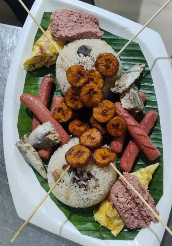 Angwamu Plater