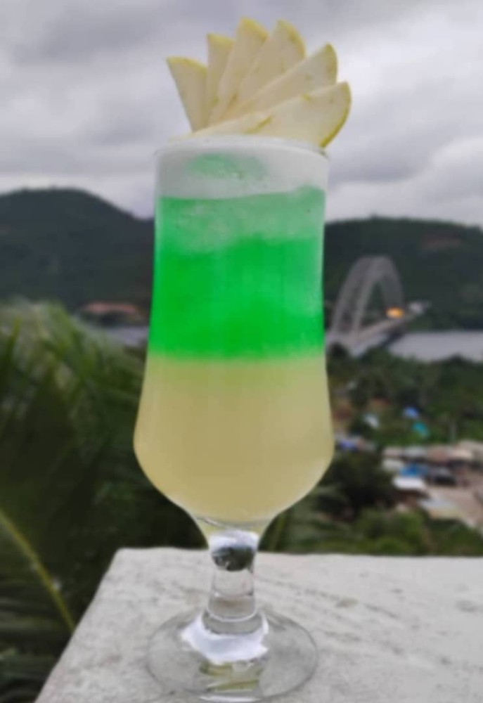 ISLAND BREEZE