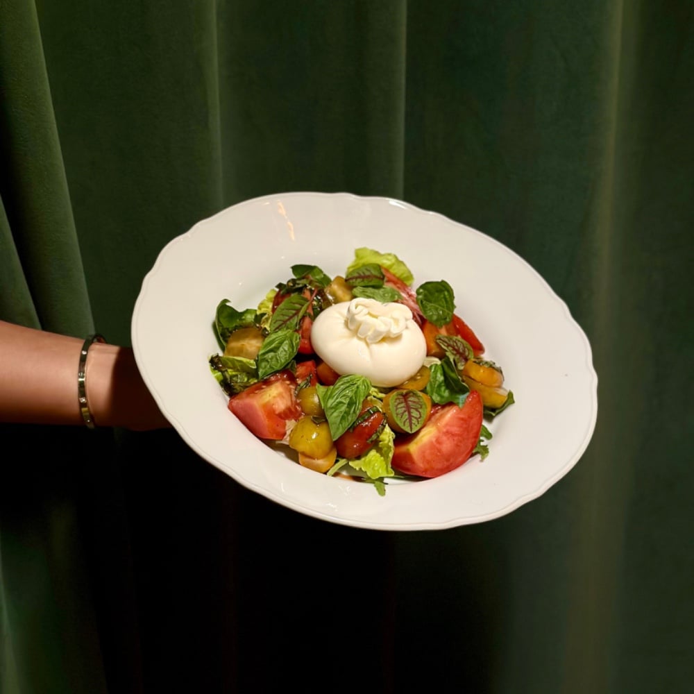 Burrata with mix tomato 