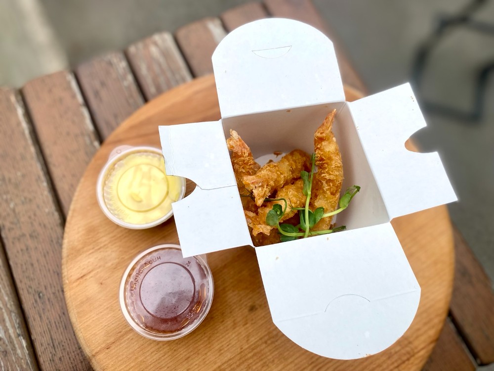Креветки фрі з сирним соусом кг