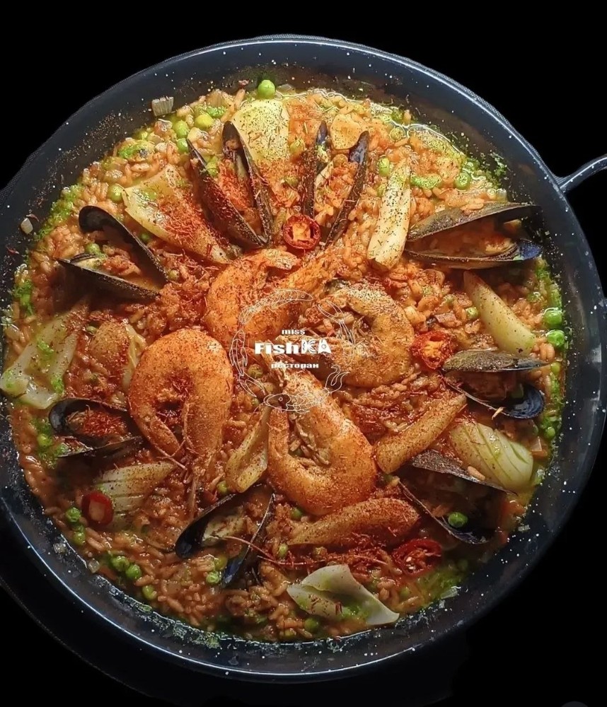 Паелья з морепродуктами