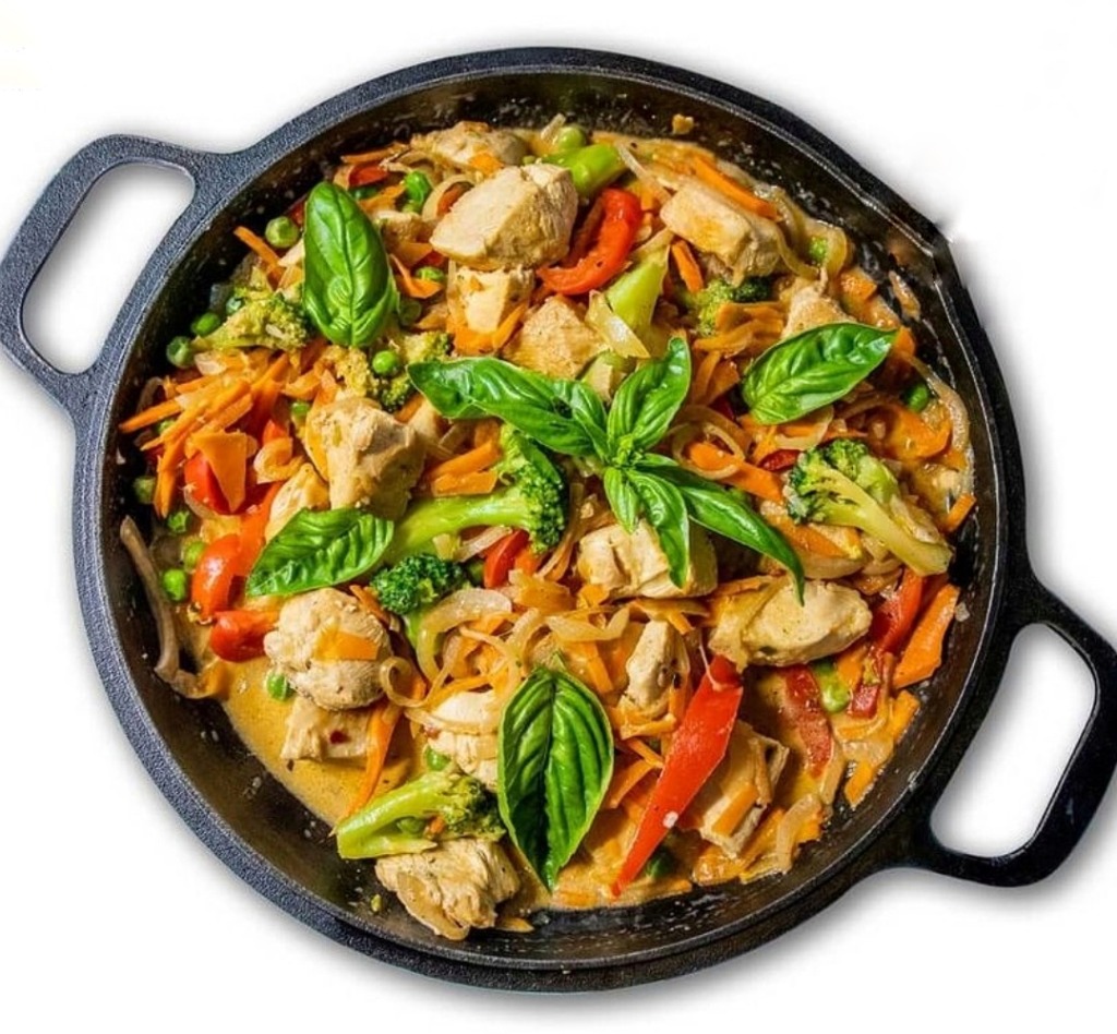 Пательня з куркою