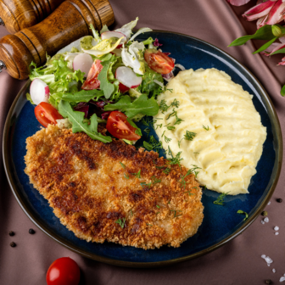 ШНІЦЕЛЬ ПО-ВІДЕНСЬКІ / VIENNESE SCHNITZEL