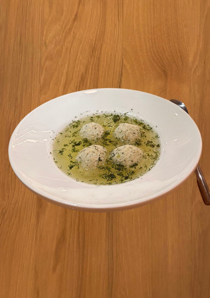 СУП З ФРИКАДЕЛЬКАМИ / SOUP WITH MEATBALLS