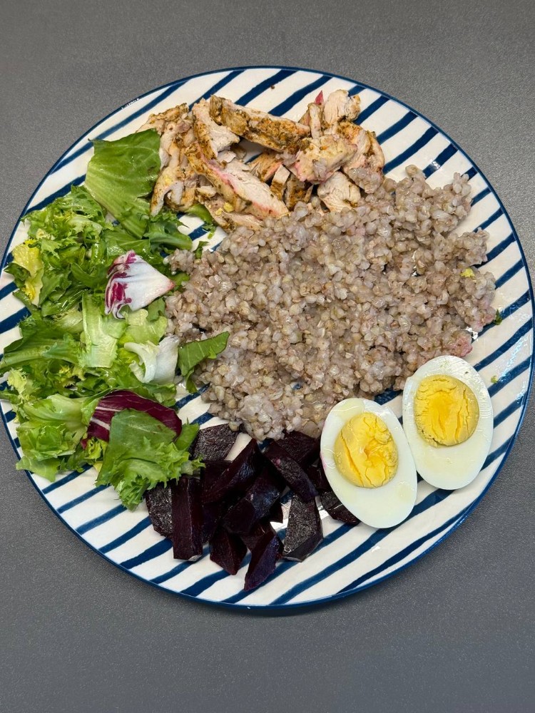 БОУЛ З КУРКОЮ / CHICKEN BOWL