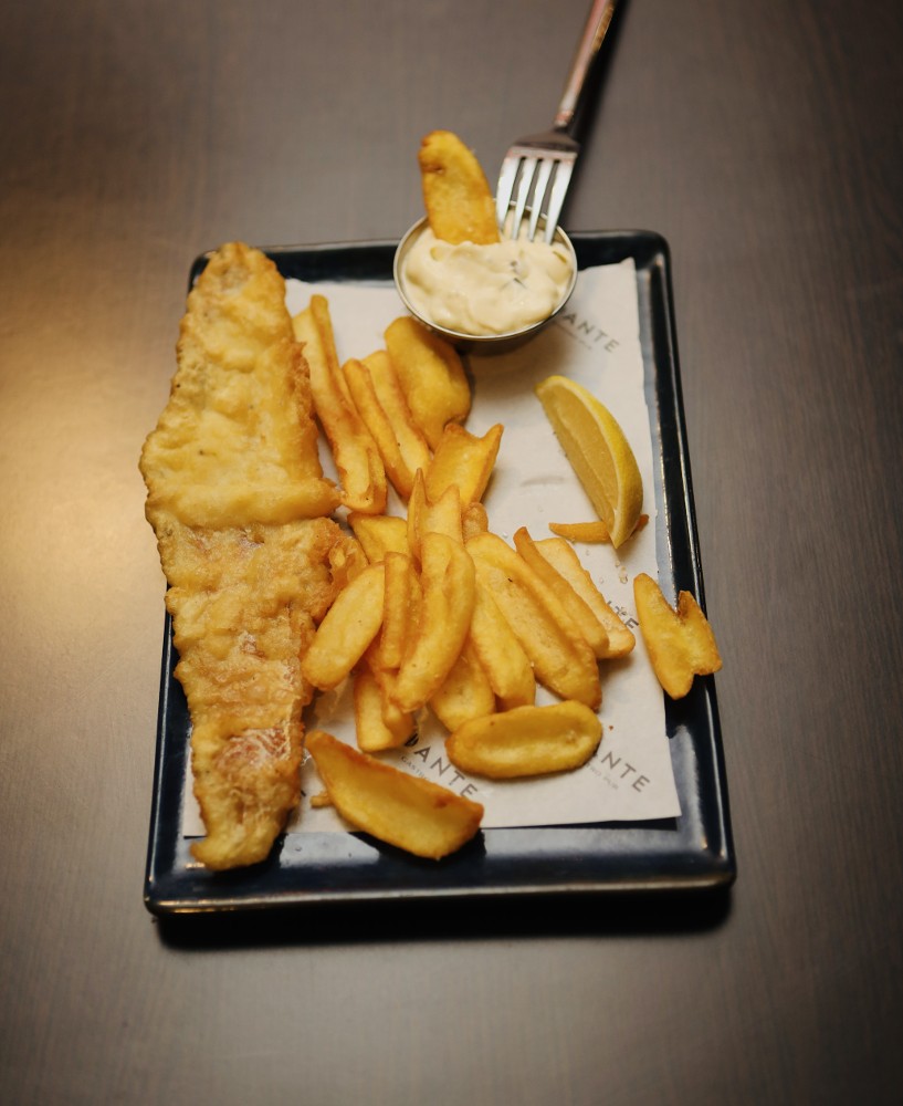 Fish & chips з картопляними діпами та соусом тар-тар