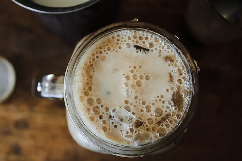 iced latte 16 oz
