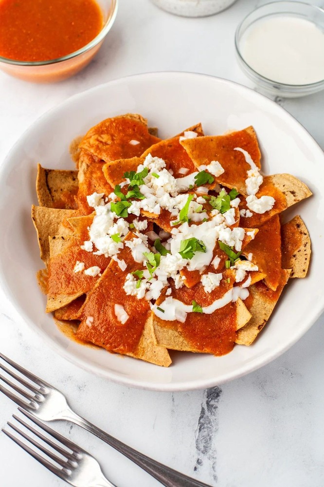 Chilaquiles y Café del dia
