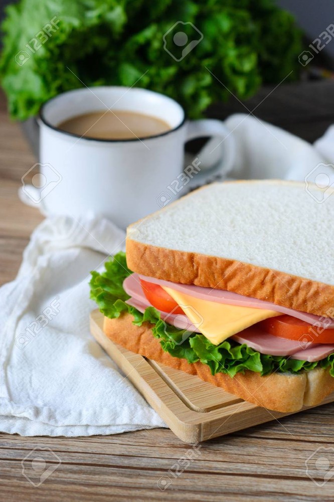 Sandwich y capuchino/ del dia