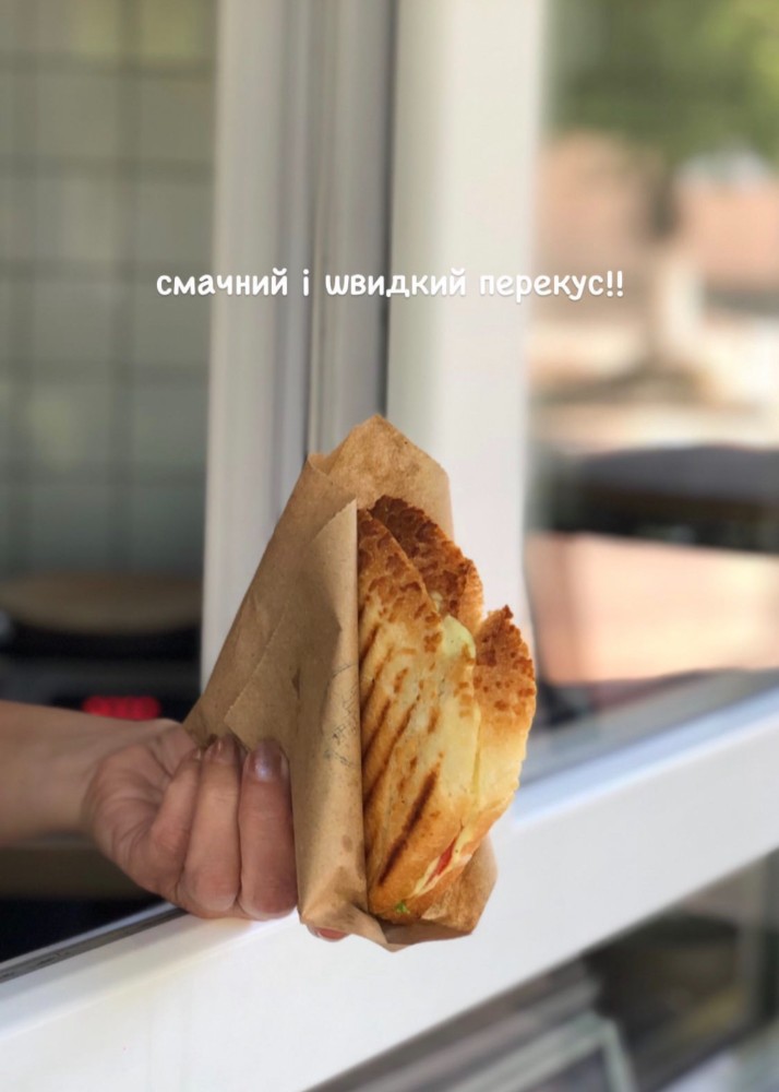 Тост Сирний 