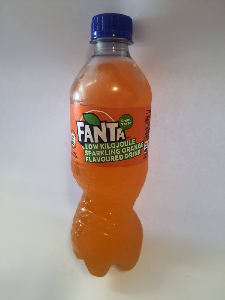 FANTA ORANGE 440ML PET bottle