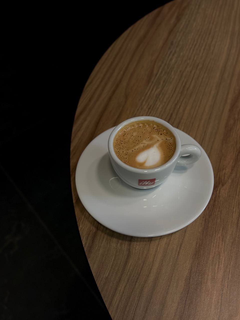 еспресо з молоком illy