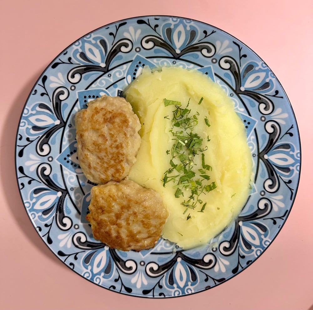 Картопляне пюре з курячими котлетками 260 г